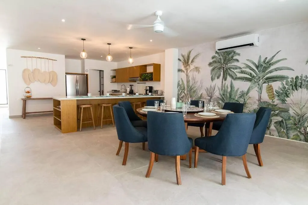 Beautiful 4Br, Up To 8 Guests, Private Pool, 10 Min To Beach Playa del Carmen 0*,  Mexico