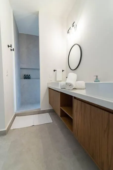 Beautiful 4Br, Up To 8 Guests, Private Pool, 10 Min To Beach Playa del Carmen Holiday home